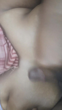 Handjob makcik panas Tamil untuk suami