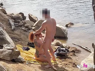 The deepest throat looks for guys to blow outdoor