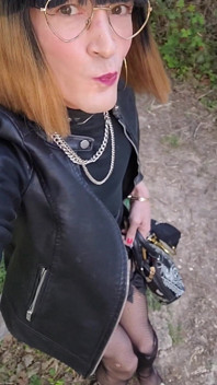 Look My Skirt in Jean's on a Parking Lot in the Forest of Sénart. Vanessabitchx Parischiennetrvprod