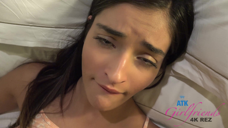 ATK Fans (Girlfriends): Emily хочет член в ее задницу