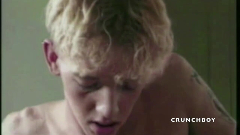 GAY VINTAGE PORN: Дімітрі відтрахав його найкращий друг