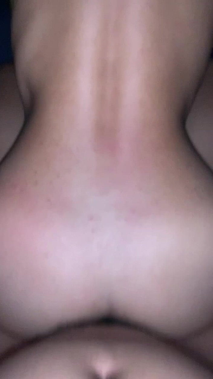 Indo Girl: Stilul de tricotat este cel mai bun