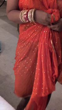 Curvy Brown Ass Bhabhi in Saree
