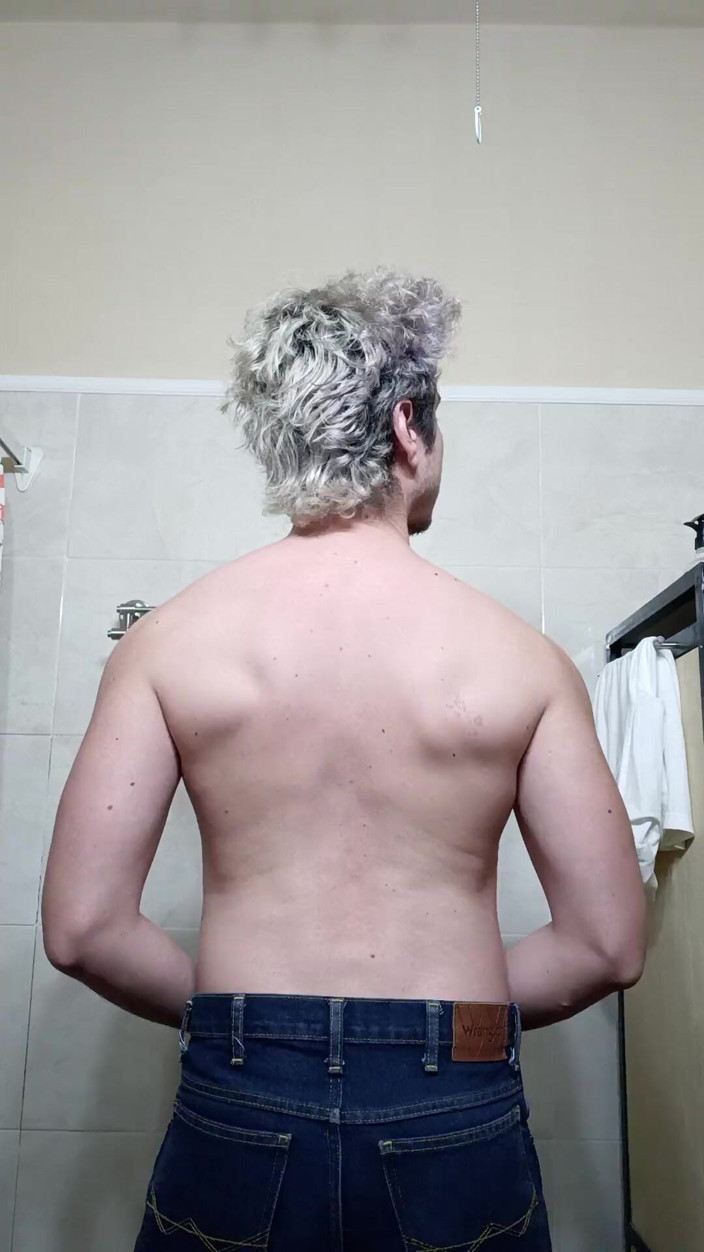 Tabasco Jake: Cewek sange ini lagi asik muasin memeknya sendirian di kamar...