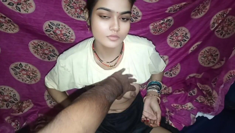 RAKP355: デジ・ソフトコアの胸を見せる