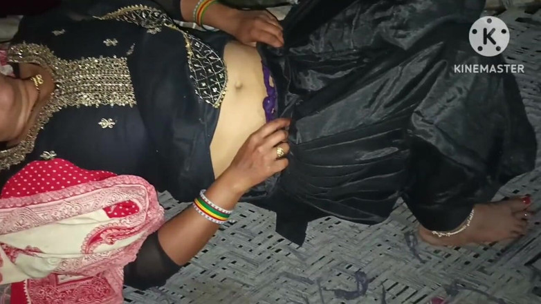 Savita5343: Desi india scopata in tuta nera salwar a pecorina