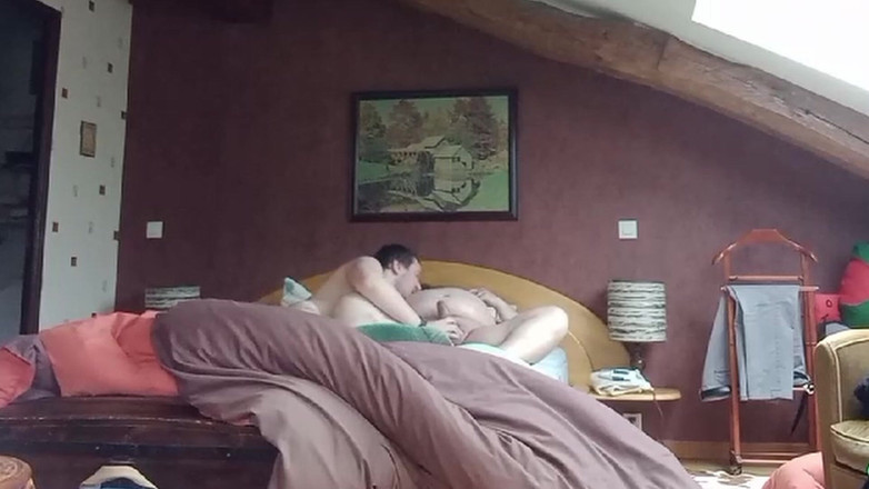 Aimeronds: Papi grande me está follando el culo