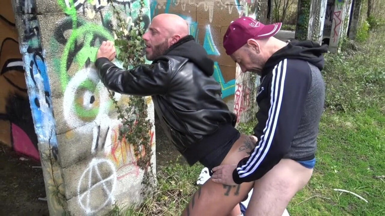 French dudes with big cocks: Aymeric Devilel cremapied outdoor by Jess Royan