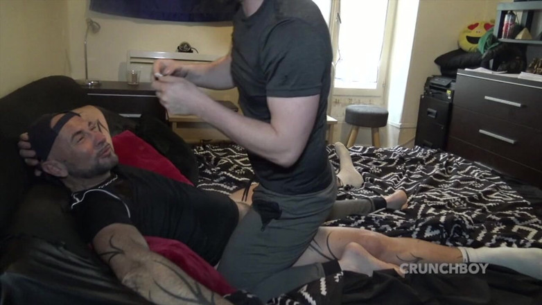 Bareback story from Madrid: The straight boy Ray Dixon fucked raw by Jess Royan