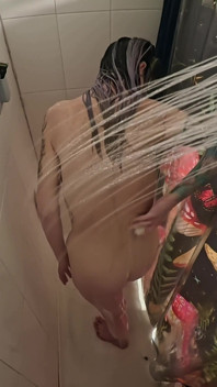 6.7 Rutin Mandi Amazon tinggi Pov Dewi Gergasi Terlampas
