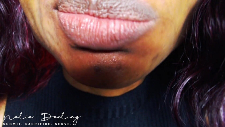 Kneel to Nolia: चबाना गम ASMR