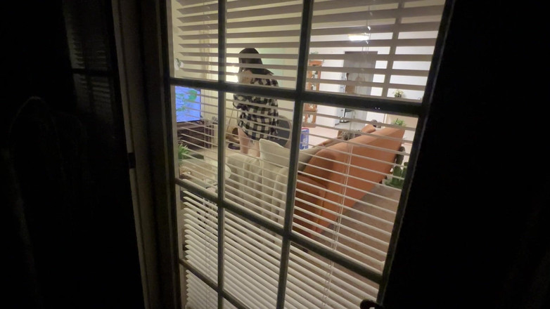 Jay Bond: अप्रत्याशित आगंतुक जेड बॉन्ड को आश्चर्यचकित करता है: भाग 2