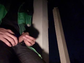 SinglePlayerBKK: Masturbati e fumando