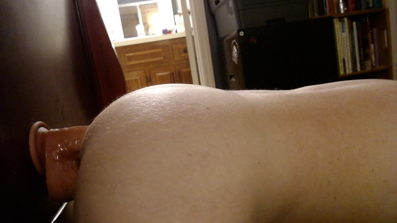 RobertLacrosse: Mengongkek dildo mengongkek pantat saya