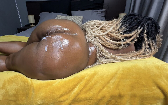 BootyClapper187: Я позволила счастливому белому парню смазать меня маслом и трахнуть меня