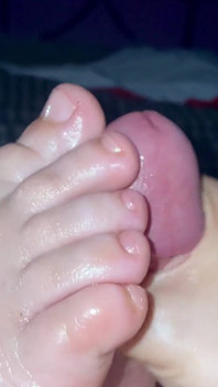 Kaki dan footjob yang sangat bagus