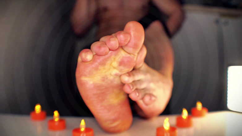 CashmasterAngel: मास्टर पैरों के नीचे होने का जुनून