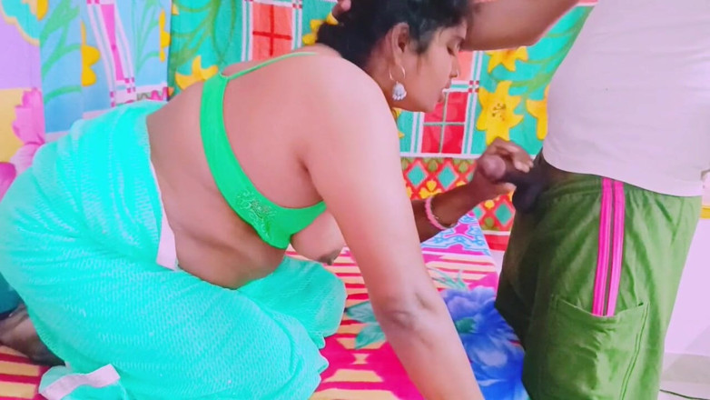Telugu honey lips: Полное видео. Мачеха и пасынок хардкорно трахают Telugu Adio с грязным разговором