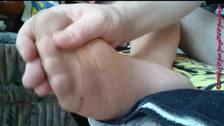 Carmen_Nylonjunge: The Daily Protection