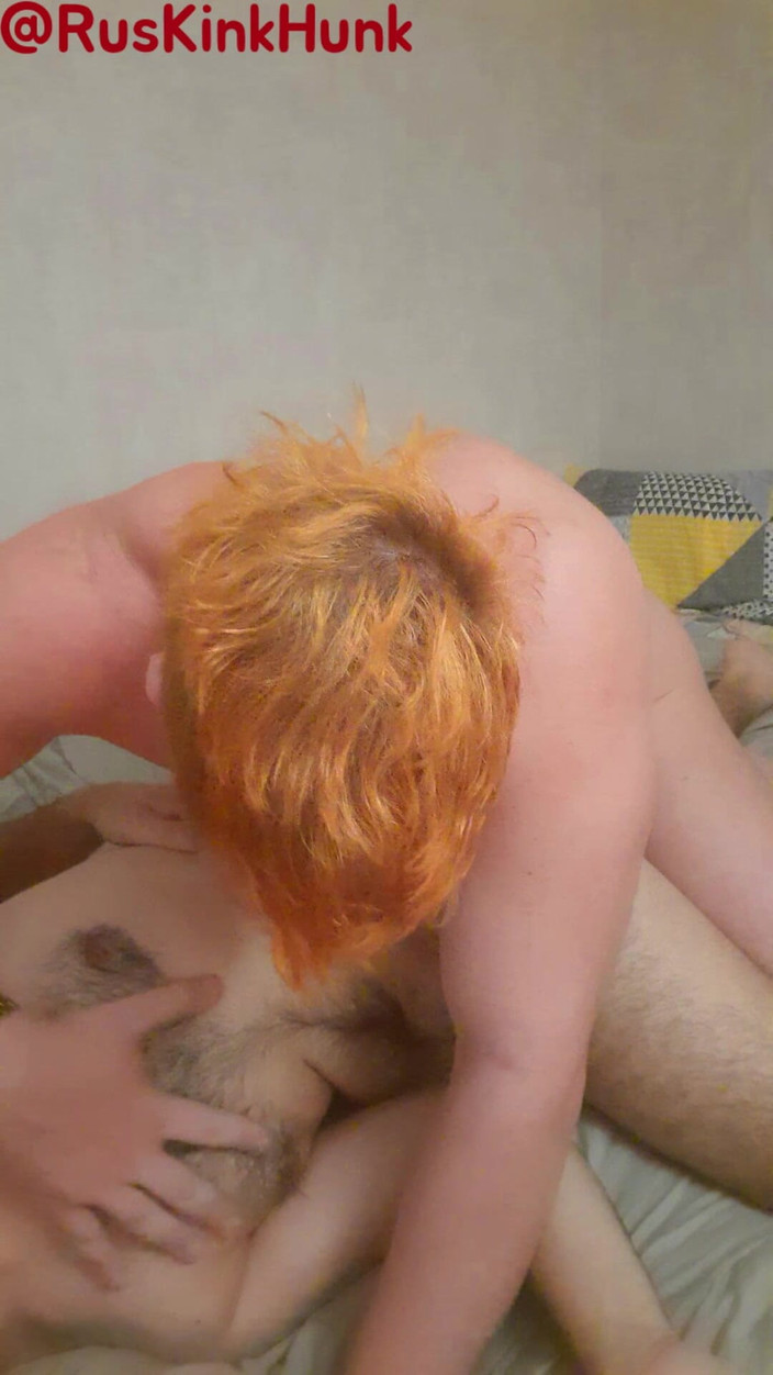 Baltic Hunk: Seorang gadis tajik muda dientot agresif sama beruang rusia