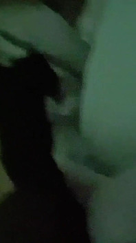 Banci Mexice menelan kote hitam besar dan dimainkan dubur dengan dildo