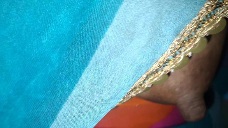 Busty Banuu: インド人妻愛フェラチオ