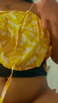 Adik tiri seksi ngasih pelajaran seks sama abang tirinya