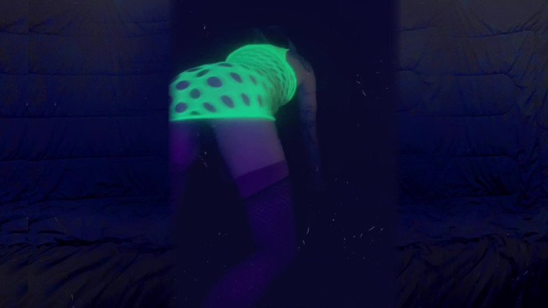 CarmenMelatonin: Salope sexy dans la chambre