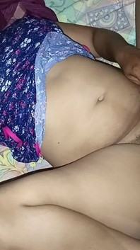 Esposa sexy está desesperada por sexo hardcore