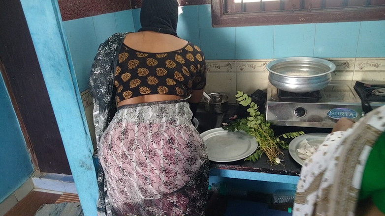 Benita sweety: Cooking Hot Sex Couple Swapping