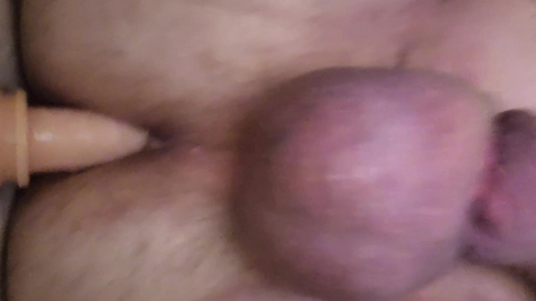Pellefnatt: Îmi place să îmi conduc un vibrator în cur, este atât de...