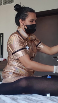 가학적인 간호사 소리와 에지