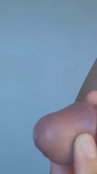 Spelen met voorhuid en pisgaatje