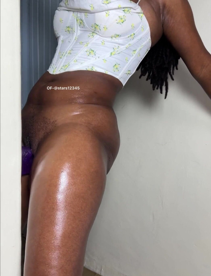 Its Nyota: Mais orgásmica em pé solo rapidinha.