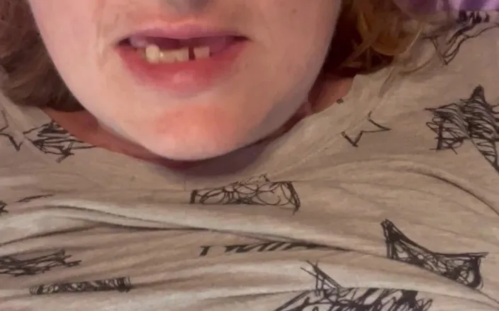 MistressWriggler: Spicy Squirting From Playing with My Clit Piercing