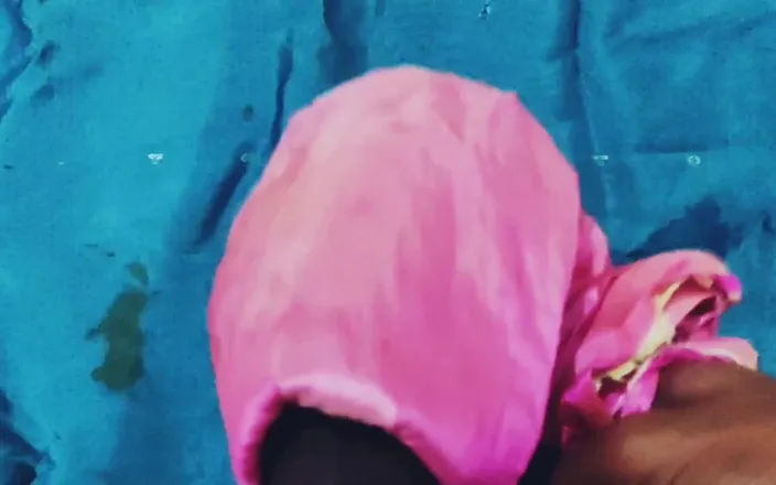 Satin And Silky: Satin Silk Handjob Porn - Cum on Saree - Satin Silky Pink...