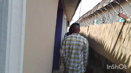 Sex naija 1: Eu a conheci no bar, então começamos a conversar