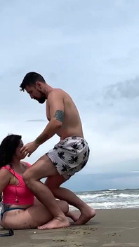 Sexo arriesgado en la playa en Santa Catalina