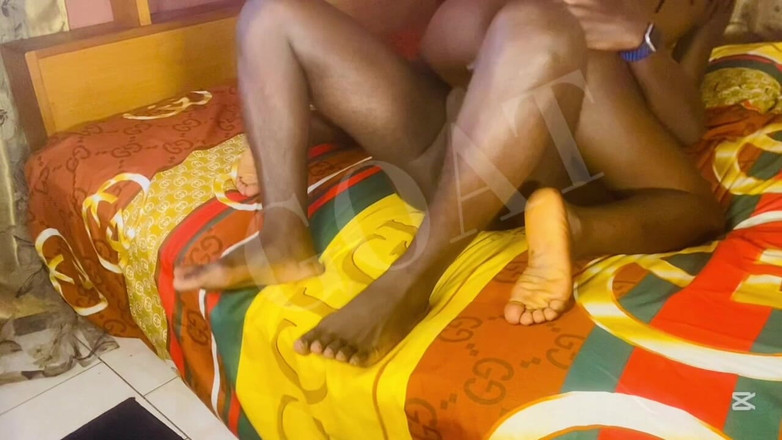 Skimask: Czarny Kutas Wjeżdże Głęboko W Duży Tyłek