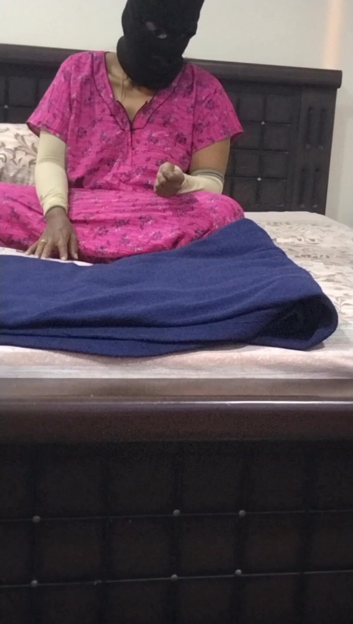 Tamil lesbian: Preparación para el servicio de videollamada