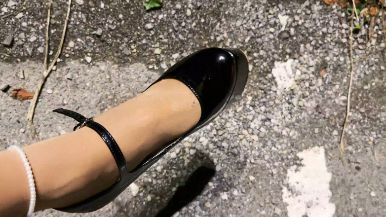 Loreleyadd: Ik in mijn Wolford panty op straat