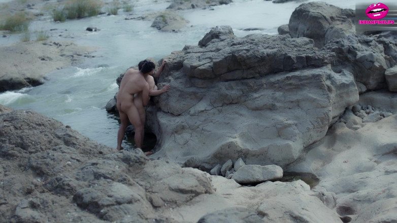 Indianpinklips: Husbund Urmărește sexul dur al soției unui străin