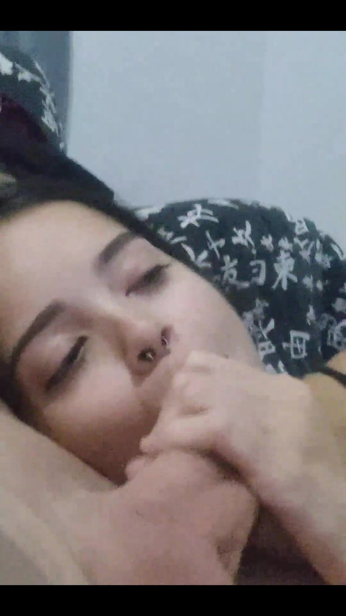 Wellington Ribeiro: 顺从的妻子黛博拉普拉多每晚在睡觉前吹箫