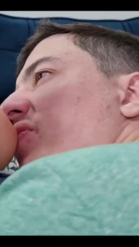 Pembantu rumah bos seksi mendominasi Kiffa Hubby