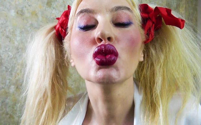 Goddess Celine: Lipstick Domination
