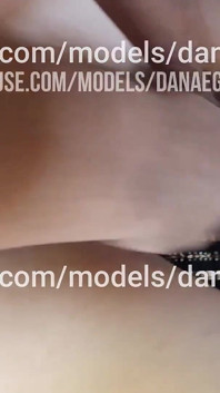 Dana Soție egipteană arabă musulmană sexy, prima dată când se fute anal, reality cu înregistrare de acasă, vorbe murdare arabe