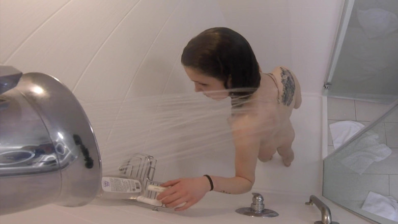 Real Amateur Sluts: Sara Indeep duscht