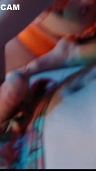Orta Yaşlı Seksi Kadın Komşu Deneyimsiz Havuz Çocuğunu Baştan Çıkarıyor