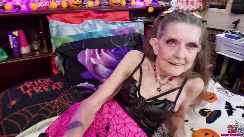 Sexy Sandra N Sir Christopher: Outubro de 2025 - diversão anal missionária