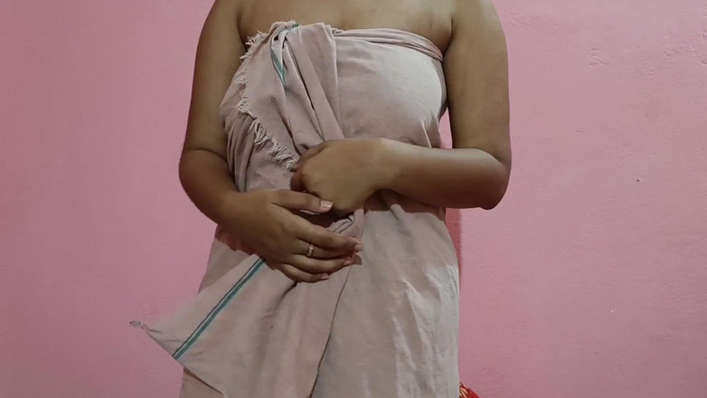 Priya ki Papa: Indian Desi Bengali Girlfriend Cheating on Boyfriend at the Hotel...